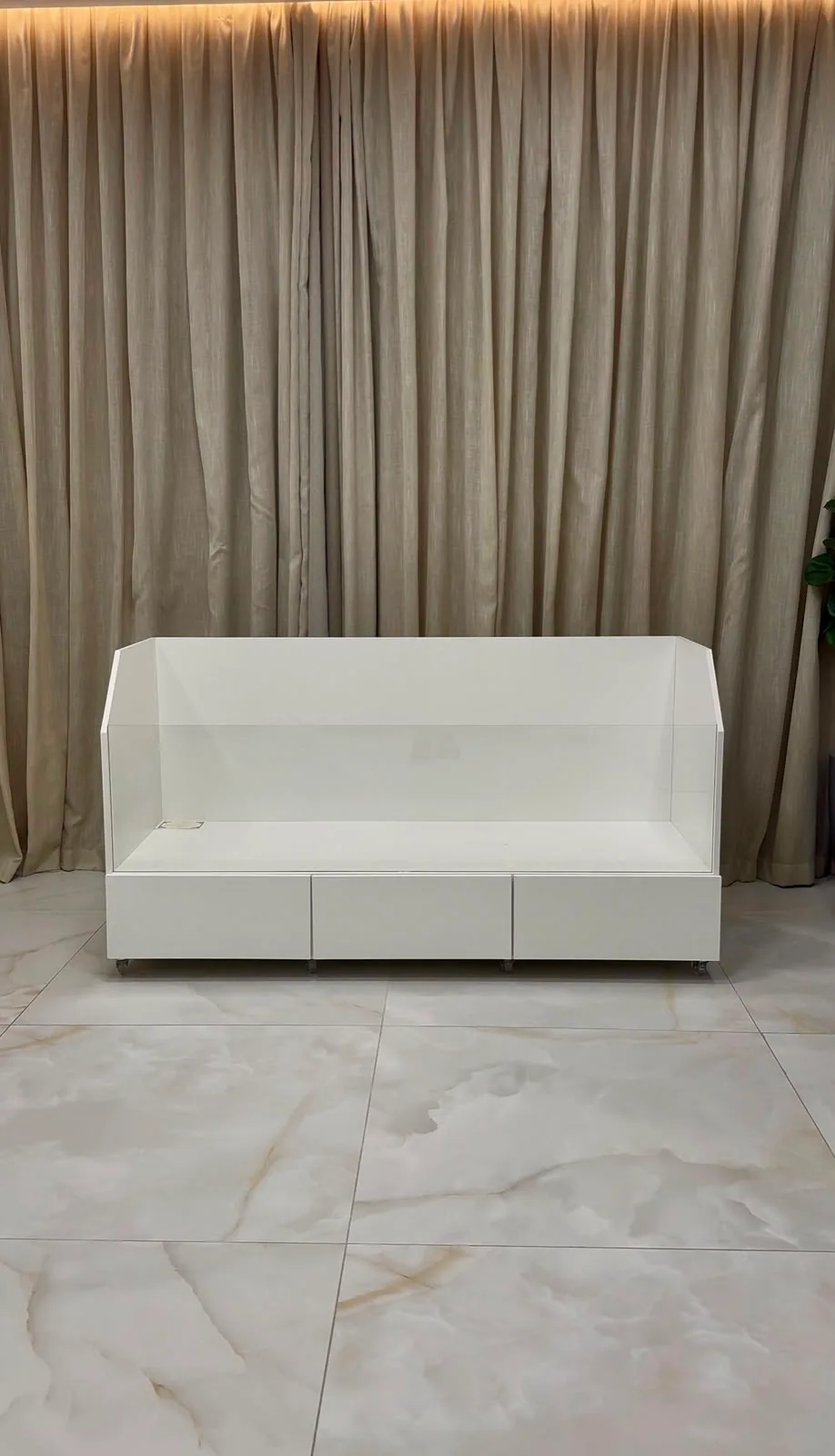 Therrário Plataforma 160 × 80 × 60 cm — Linha White