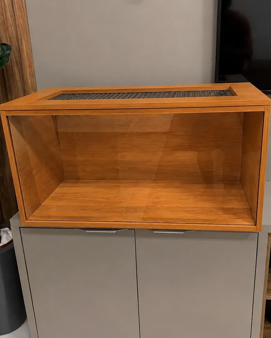 Therrário 80 × 50 × 50 cm — Linha Woody